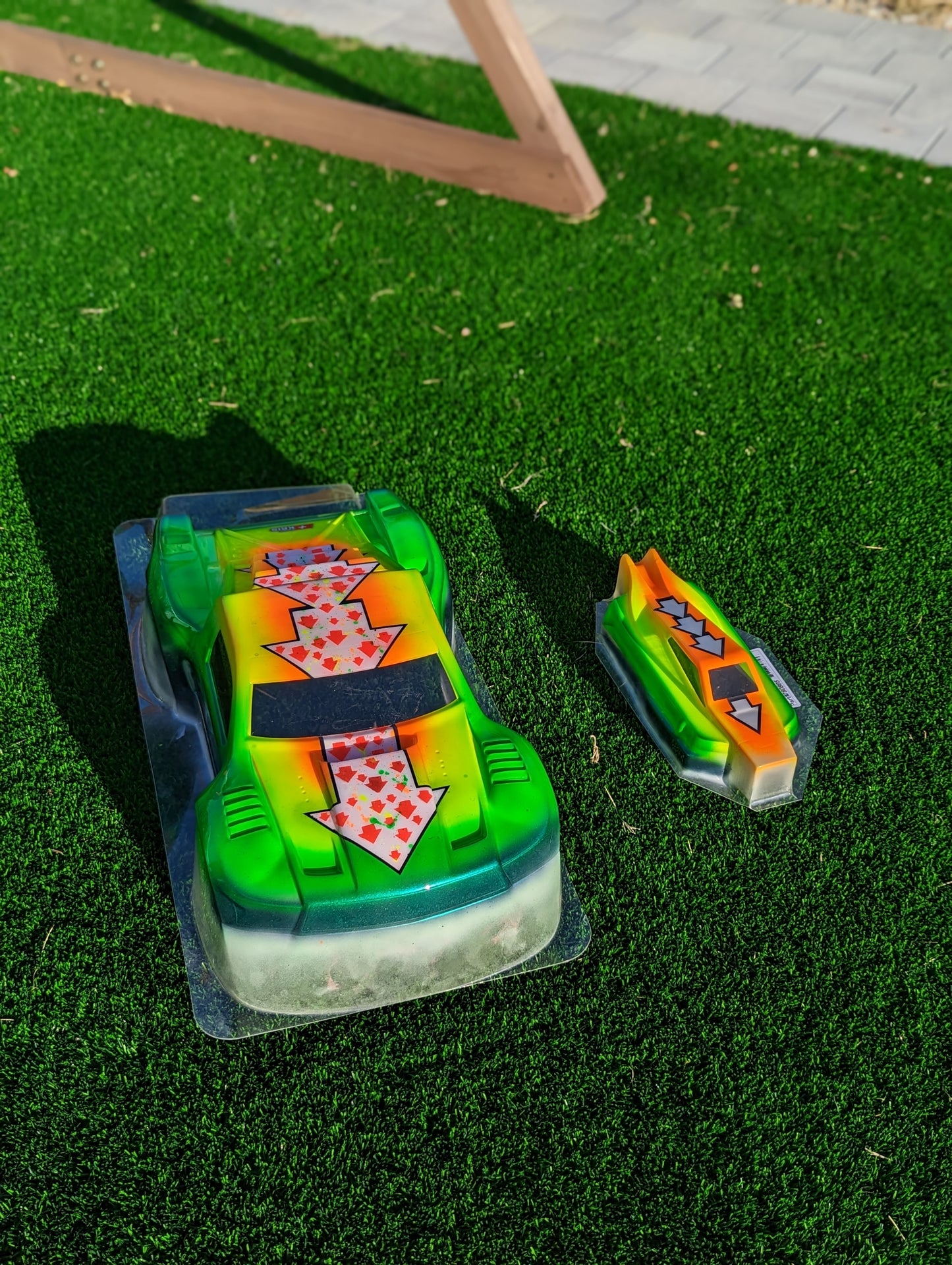 Custom airbrushed buggy bodies